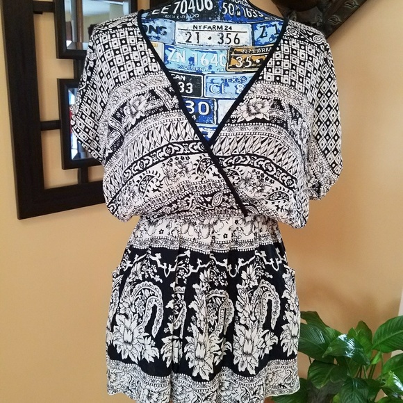 Angie Pants - (HOLD) FLORAL DESIGN ROMPER SHORTS